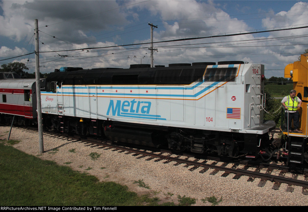 Metra #104